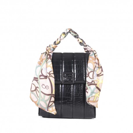 Mochila 2-en-1 Look Animal Skin con Mascada color Negro